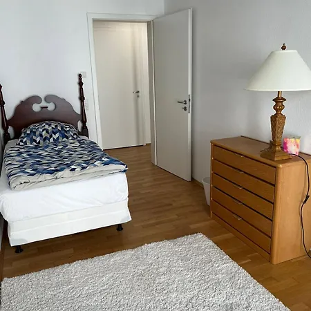 Moderne 4-zimmer In Apartment