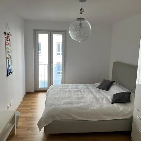 Moderne 4-zimmer In Apartment *