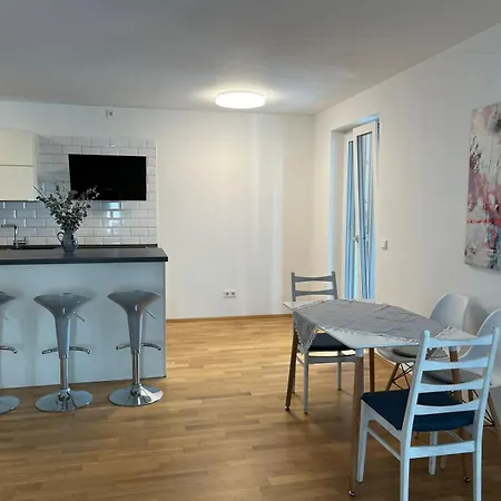 Moderne 4-zimmer In *